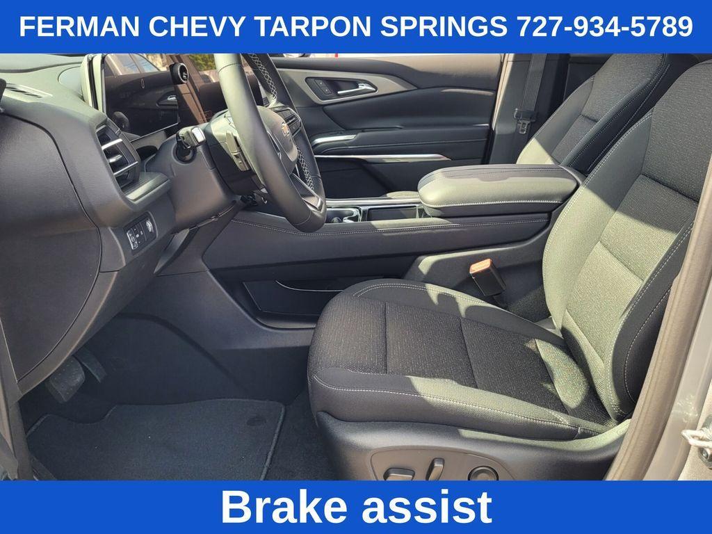 new 2025 Chevrolet Traverse car, priced at $39,695