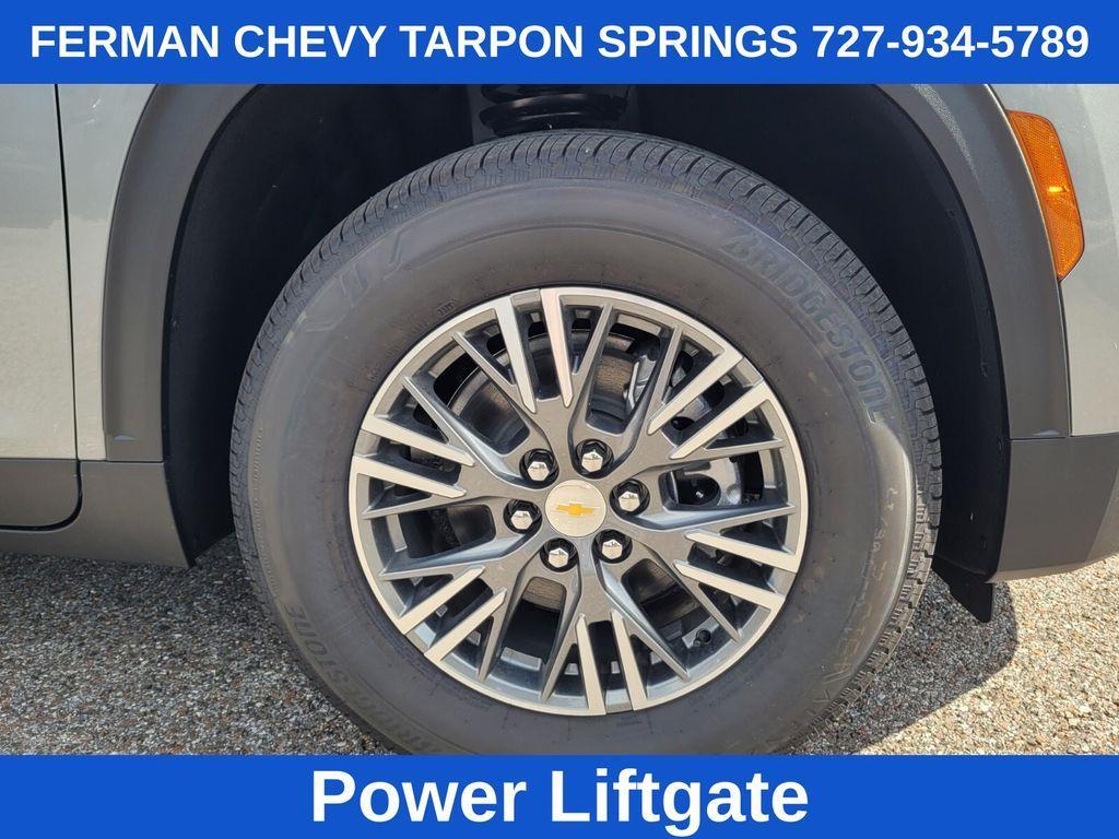 new 2025 Chevrolet Traverse car, priced at $39,695