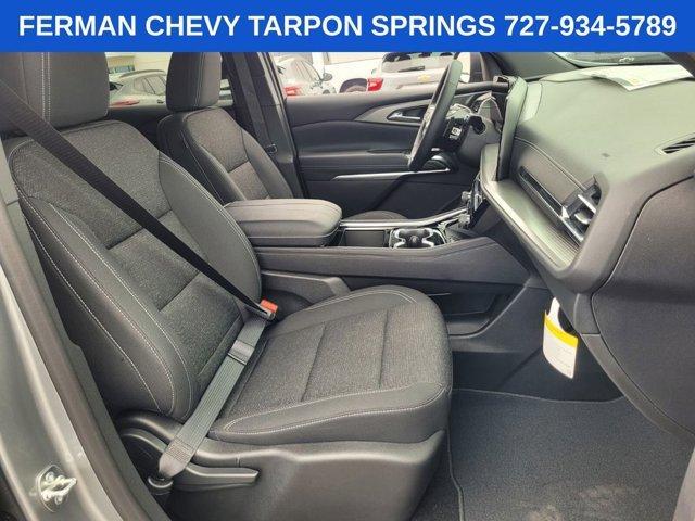 new 2025 Chevrolet Traverse car, priced at $40,395