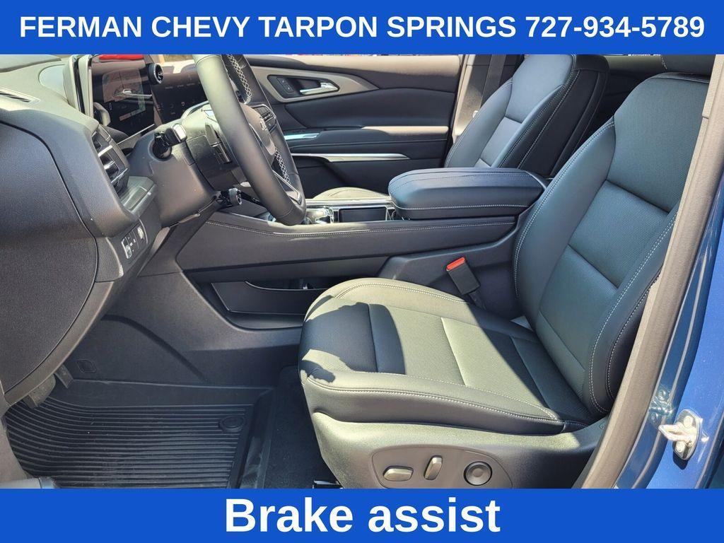 new 2025 Chevrolet Traverse car, priced at $45,304