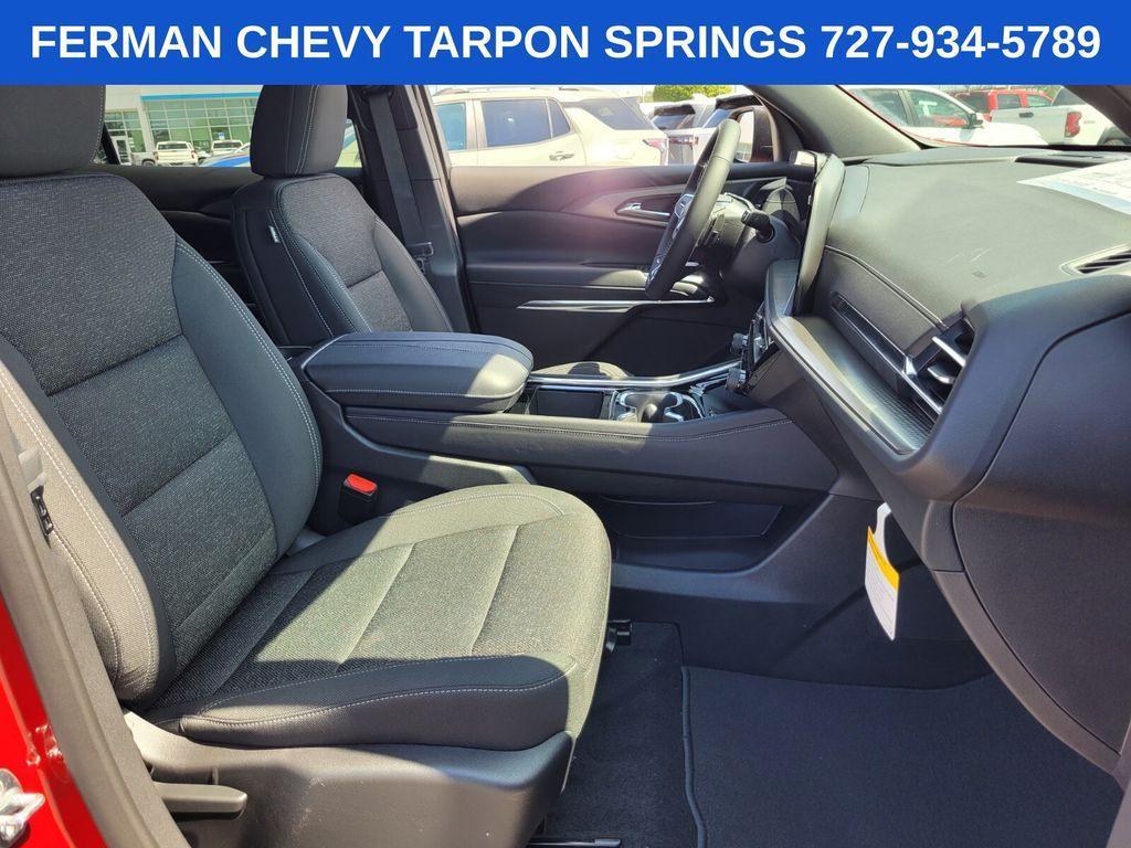 new 2025 Chevrolet Traverse car, priced at $43,090