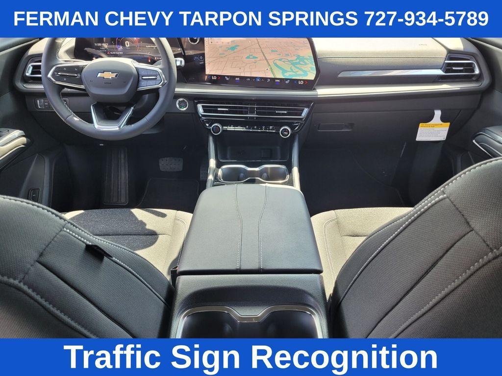 new 2025 Chevrolet Traverse car, priced at $43,090