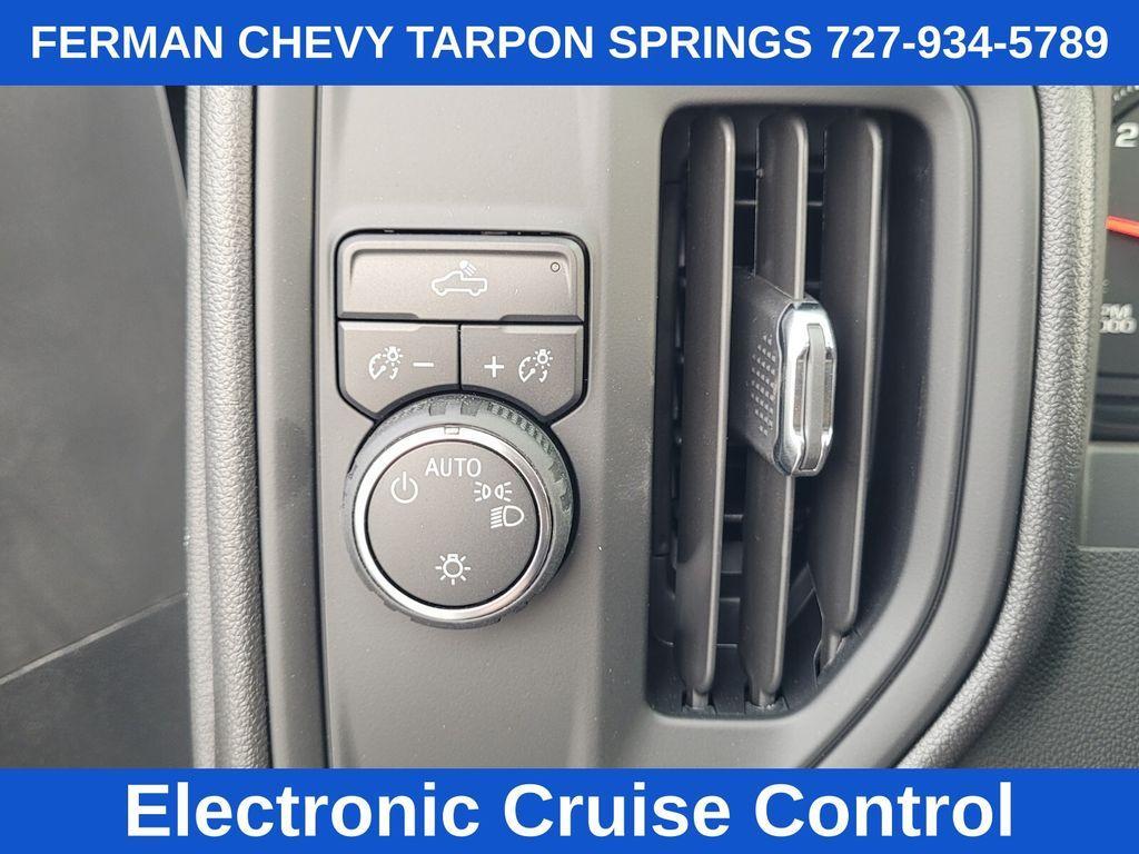 new 2025 Chevrolet Silverado 1500 car, priced at $33,360
