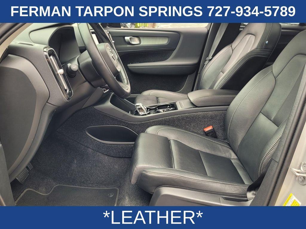 used 2025 Volvo XC40 car, priced at $31,286