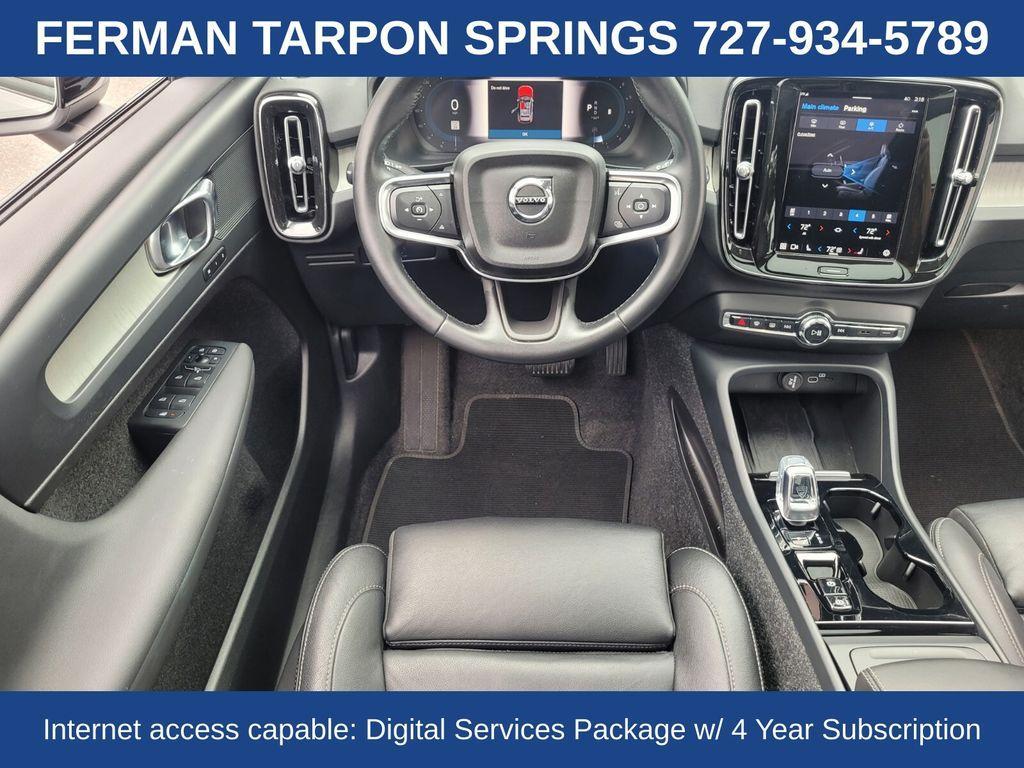 used 2025 Volvo XC40 car, priced at $31,286