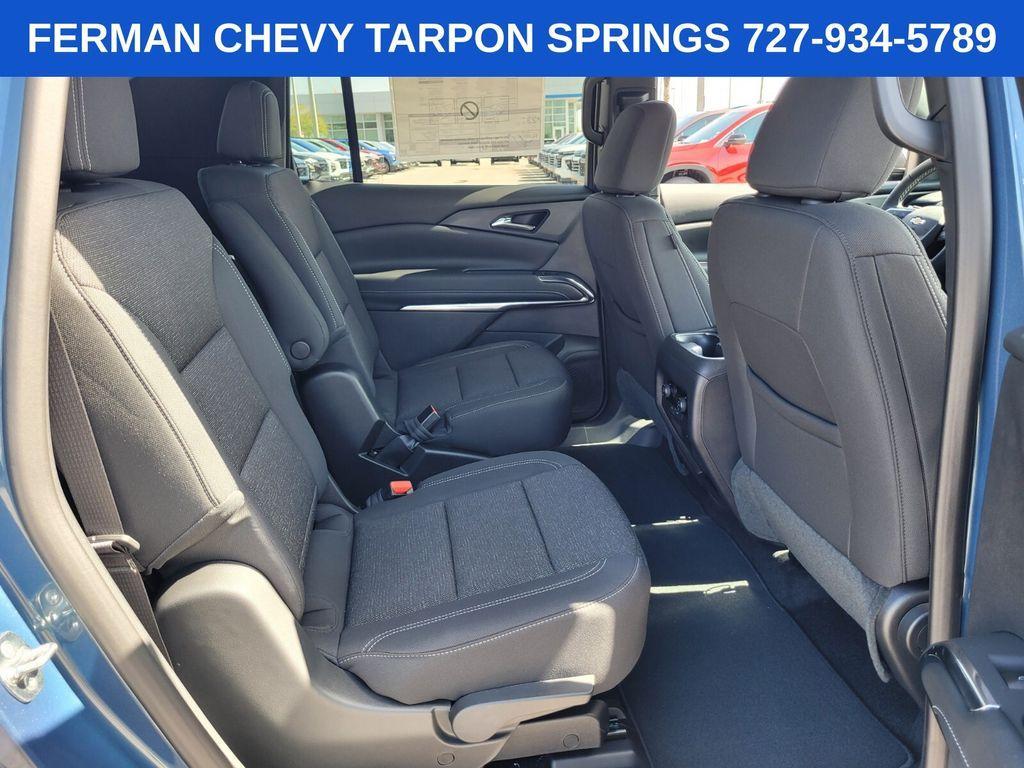 new 2025 Chevrolet Traverse car, priced at $40,395