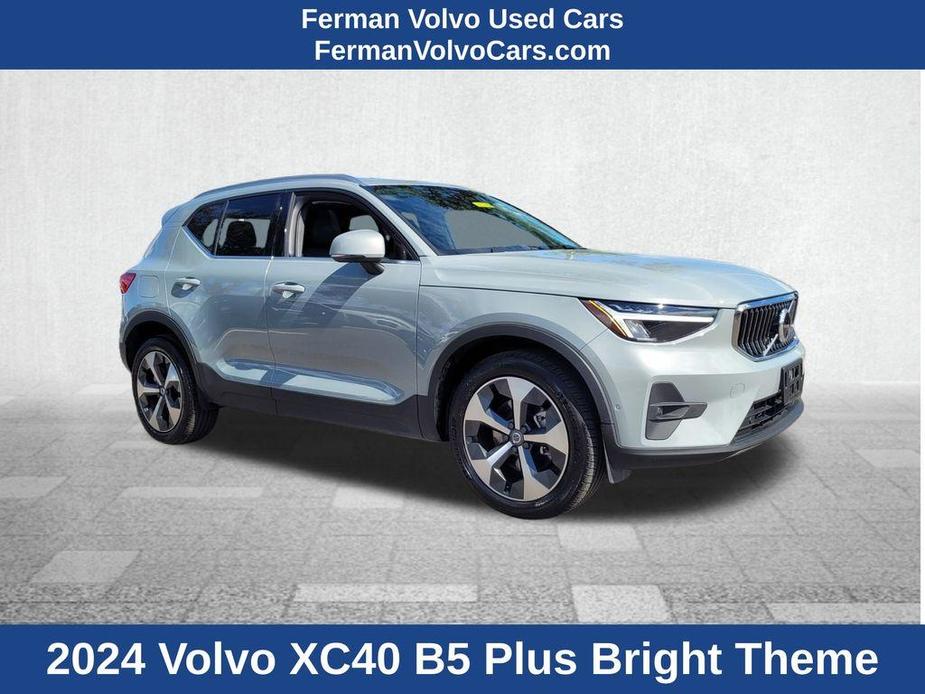 used 2024 Volvo XC40 car, priced at $36,269