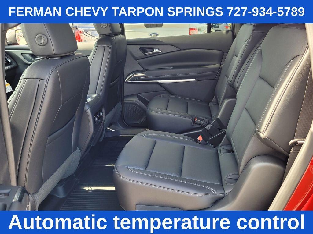 new 2025 Chevrolet Traverse car, priced at $42,180