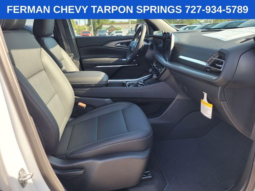 new 2025 Chevrolet Traverse car, priced at $42,195