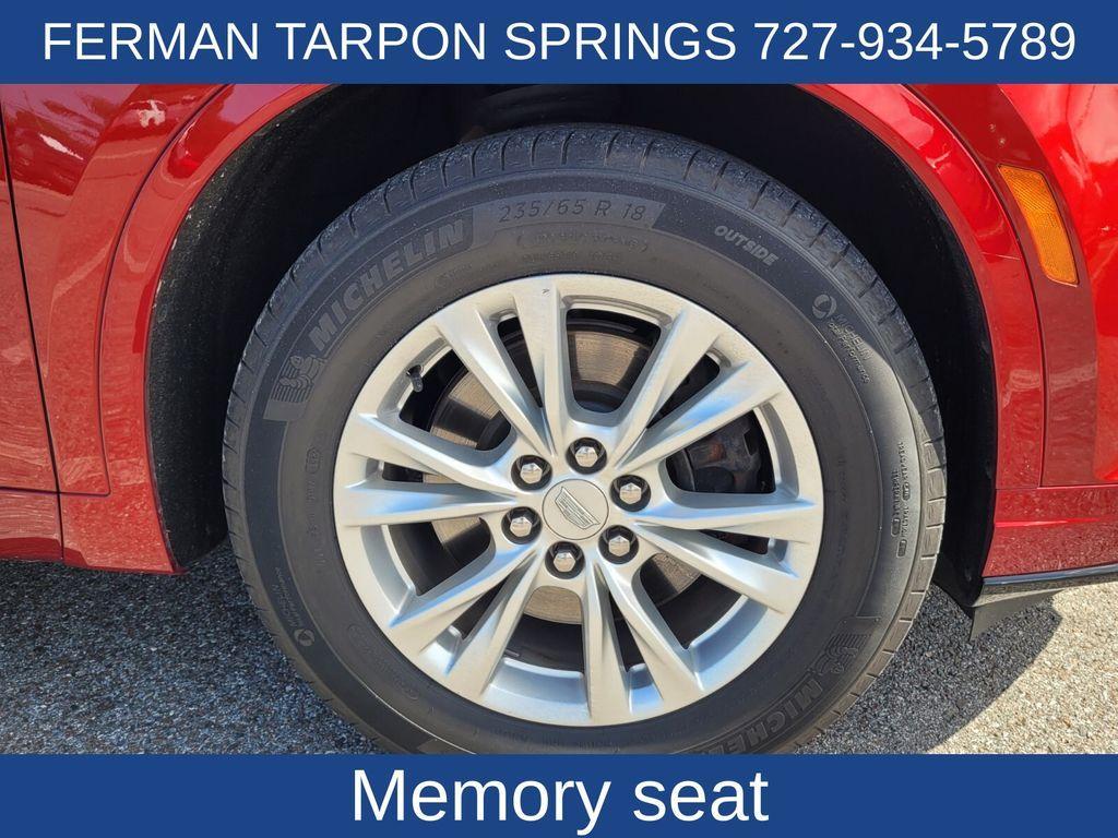 used 2023 Cadillac XT6 car, priced at $29,568