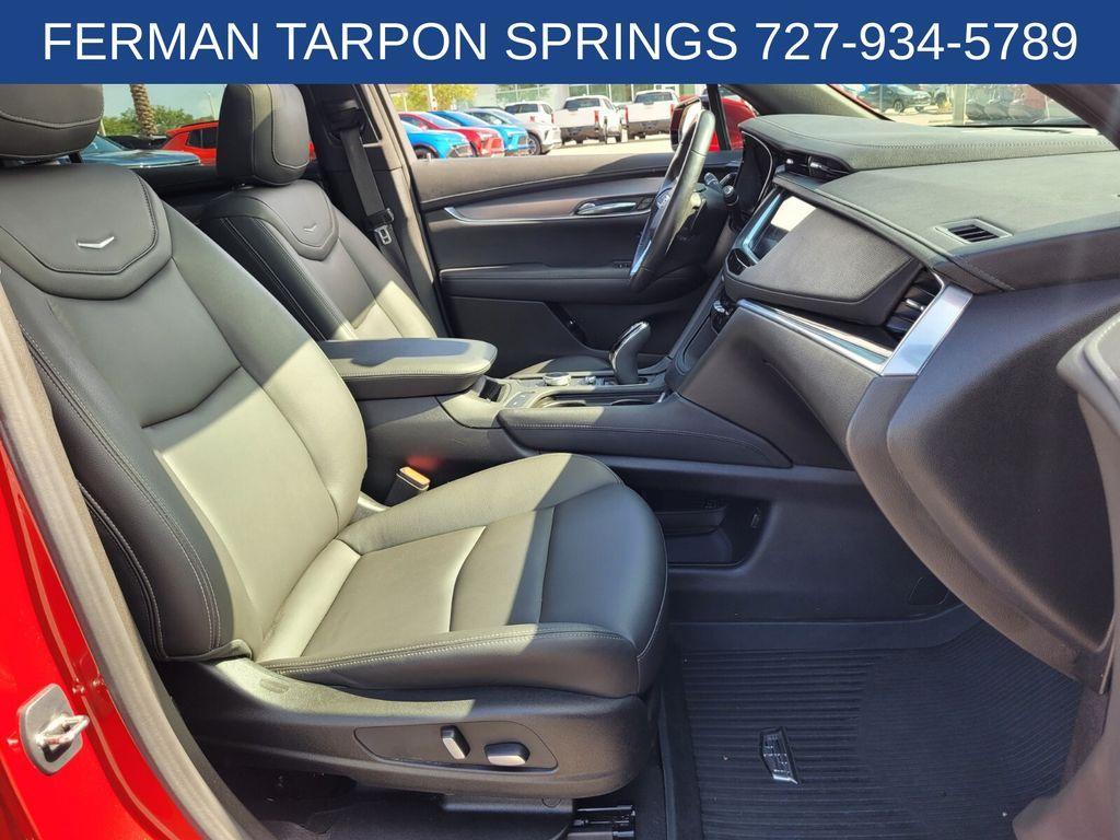 used 2023 Cadillac XT6 car, priced at $29,568