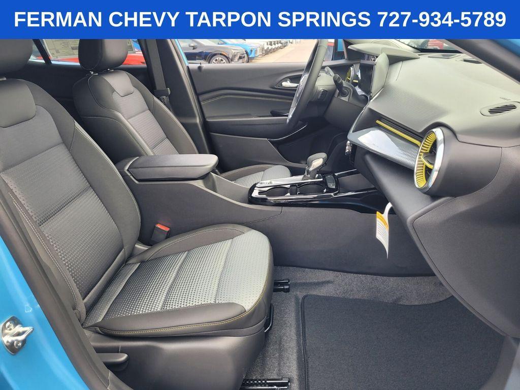 new 2025 Chevrolet Trax car, priced at $23,085