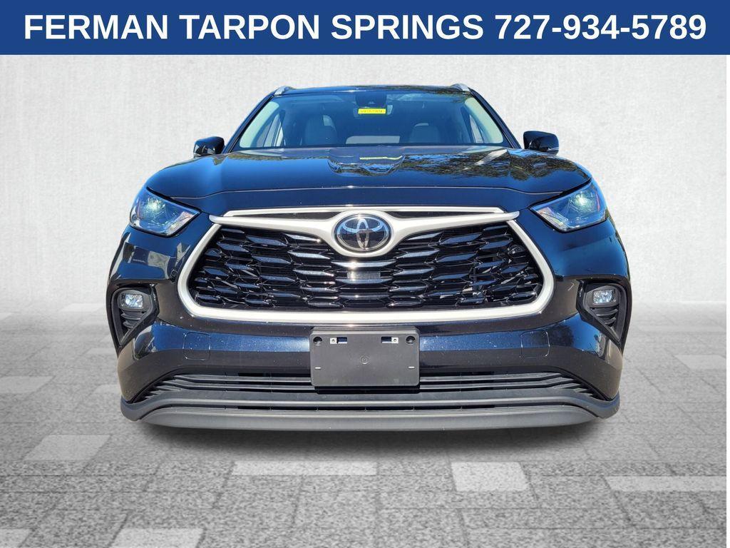 used 2023 Toyota Highlander car, priced at $37,596