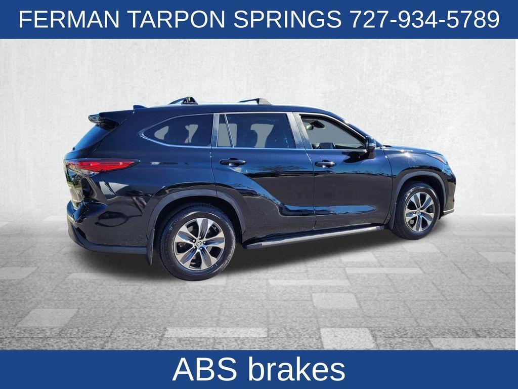 used 2023 Toyota Highlander car, priced at $37,596