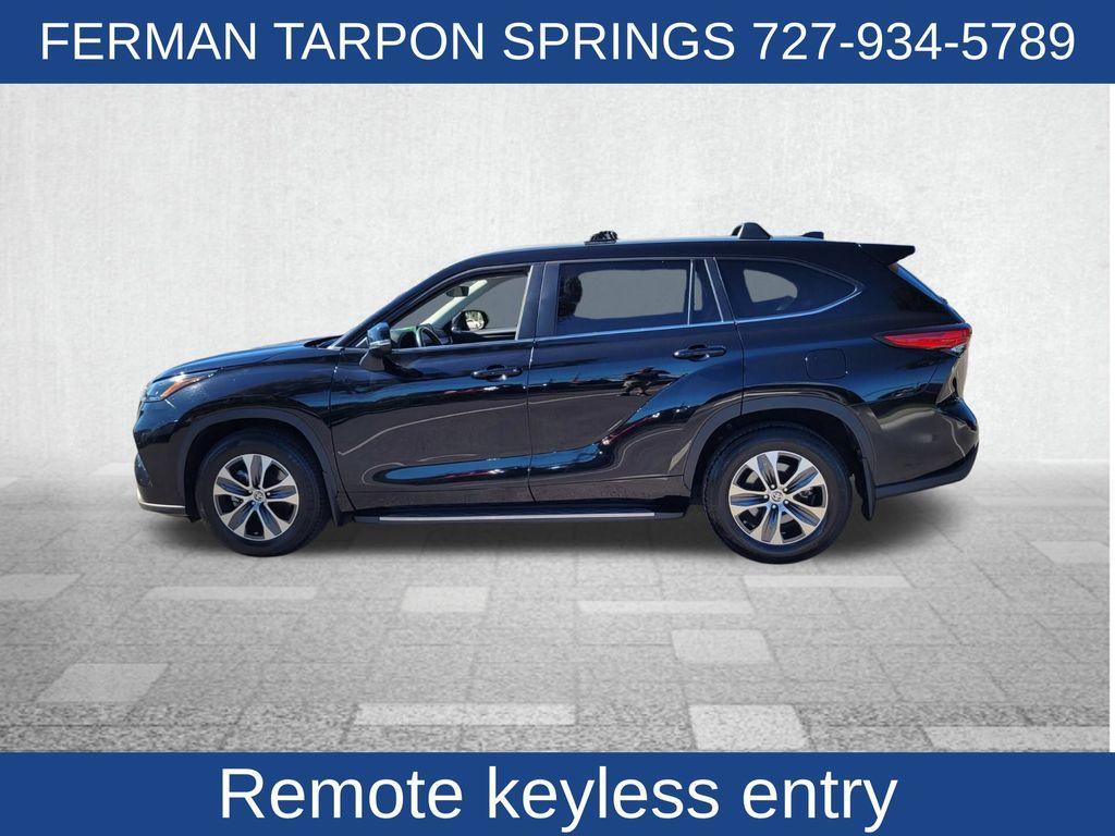 used 2023 Toyota Highlander car, priced at $37,596