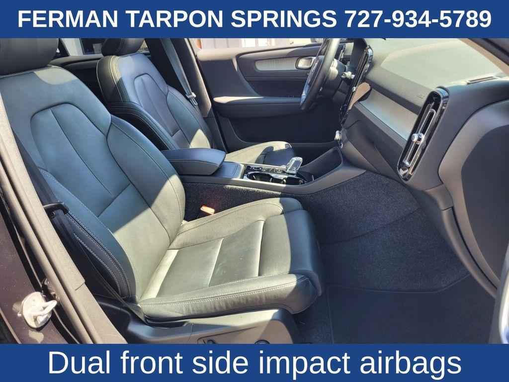 used 2025 Volvo XC40 car, priced at $35,400
