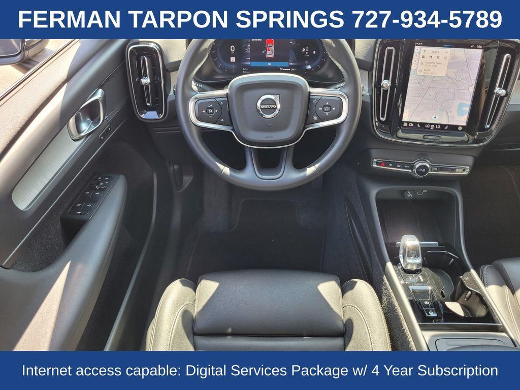used 2025 Volvo XC40 car, priced at $35,400
