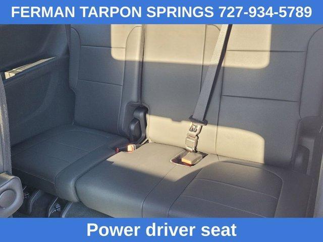 used 2023 Chevrolet Traverse car, priced at $35,551