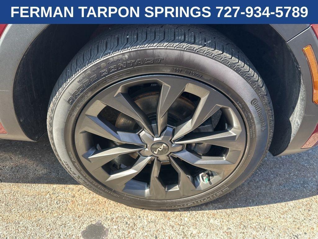 used 2023 Kia Sorento car, priced at $33,555