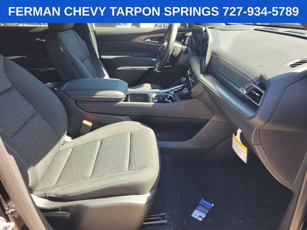 new 2025 Chevrolet Traverse car, priced at $44,880