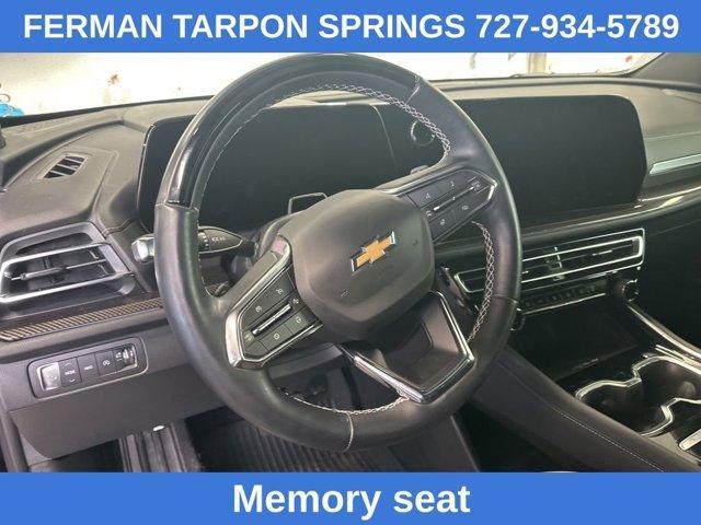 used 2025 Chevrolet Traverse car, priced at $54,000
