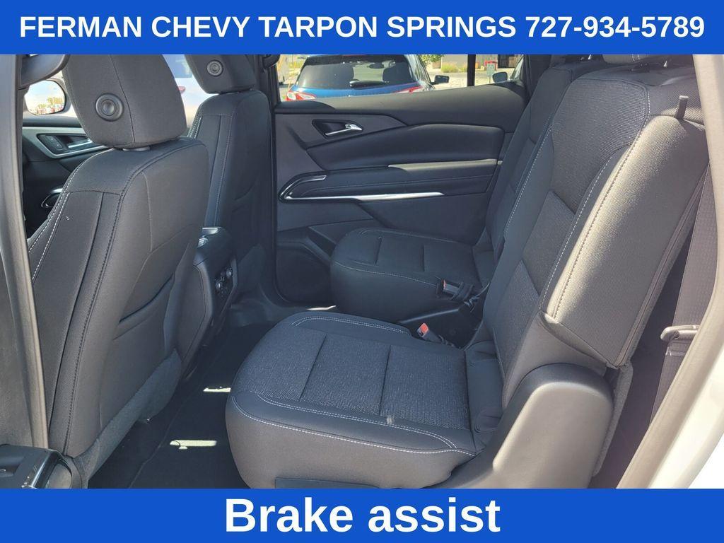 new 2025 Chevrolet Traverse car, priced at $40,395