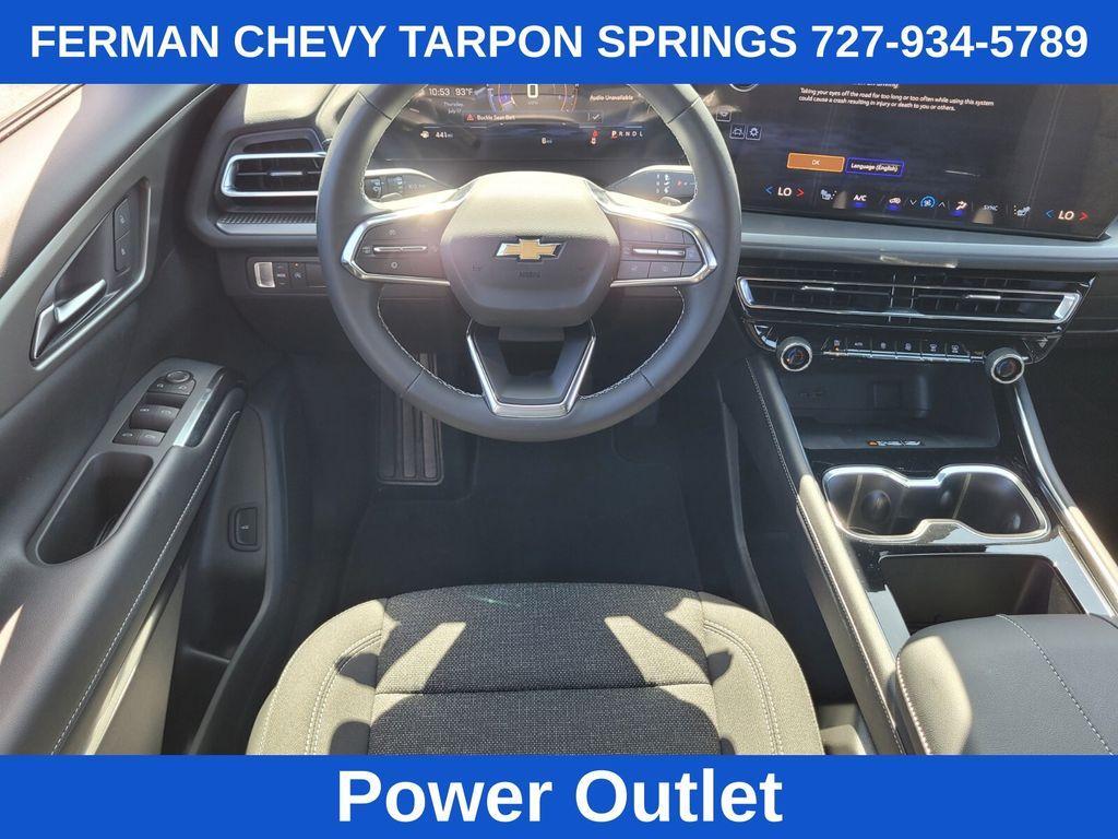 new 2025 Chevrolet Traverse car, priced at $40,395