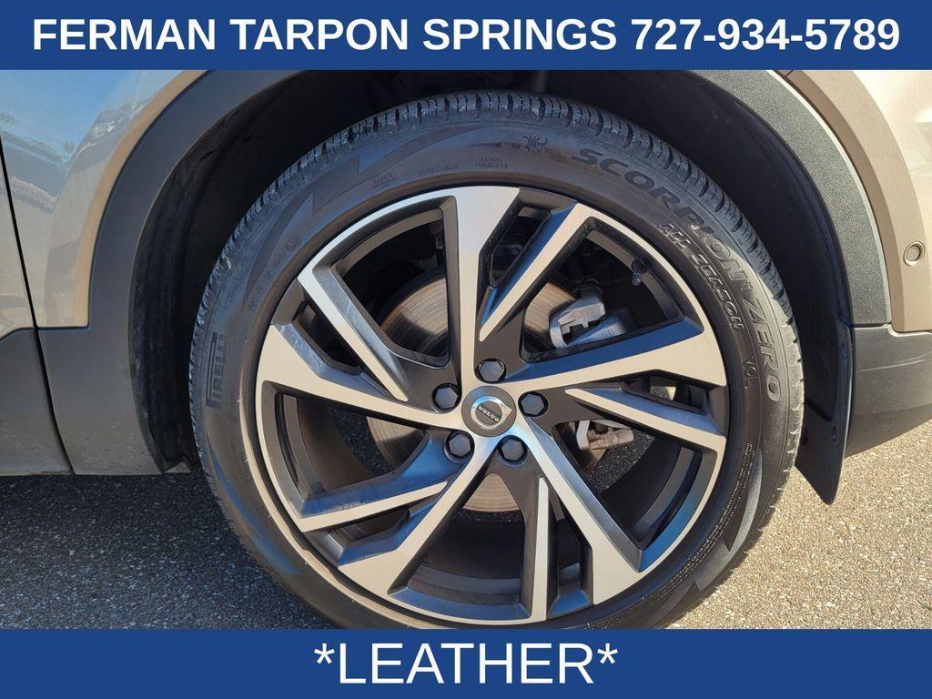 used 2022 Volvo XC40 car, priced at $30,900