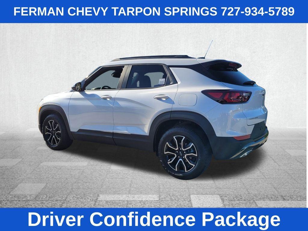 new 2025 Chevrolet TrailBlazer car, priced at $30,650