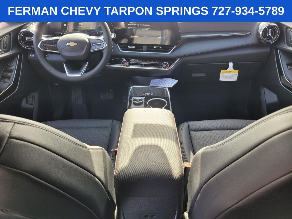 new 2026 Chevrolet Equinox car, priced at $30,315