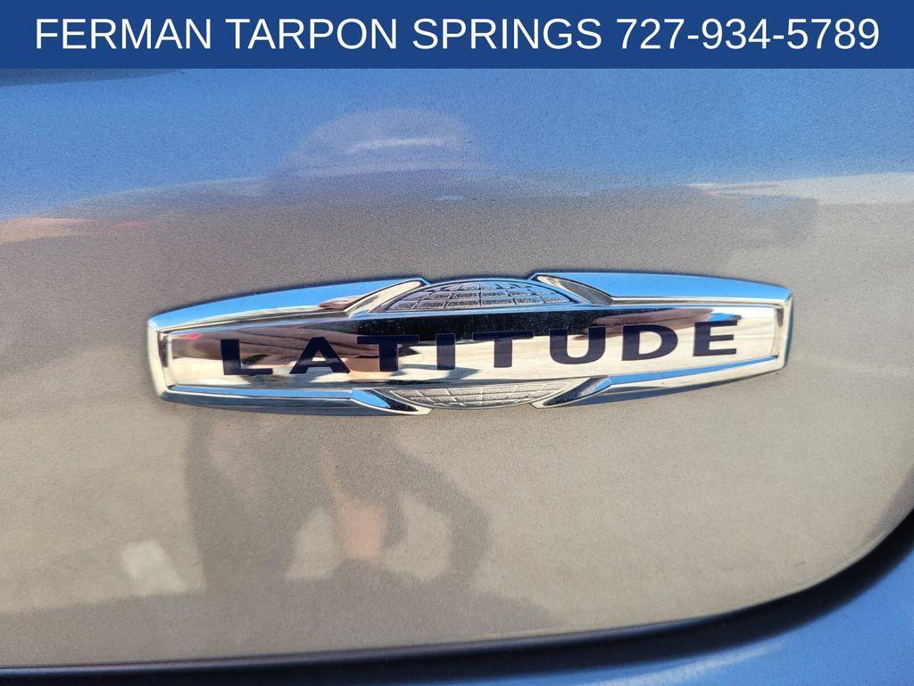 used 2022 Jeep Compass car, priced at $18,000