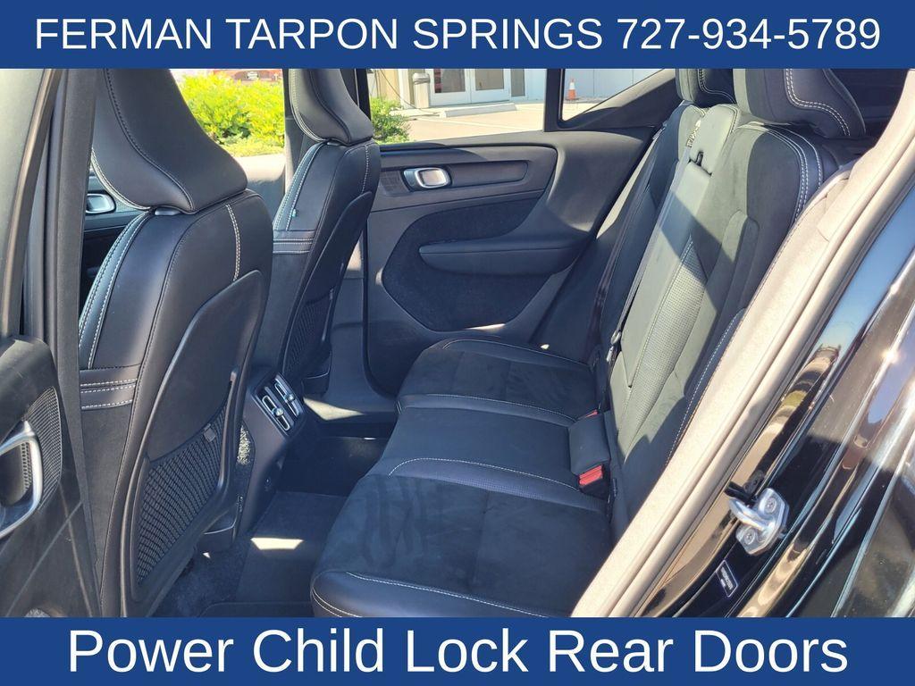 used 2019 Volvo XC40 car, priced at $21,977