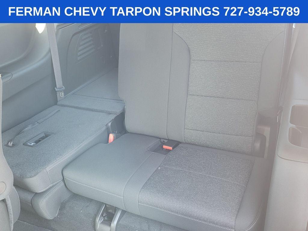 new 2025 Chevrolet Traverse car, priced at $40,595