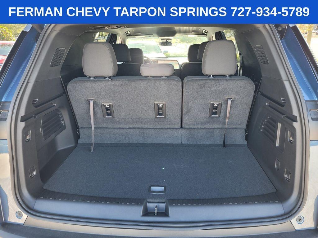new 2025 Chevrolet Traverse car, priced at $40,595
