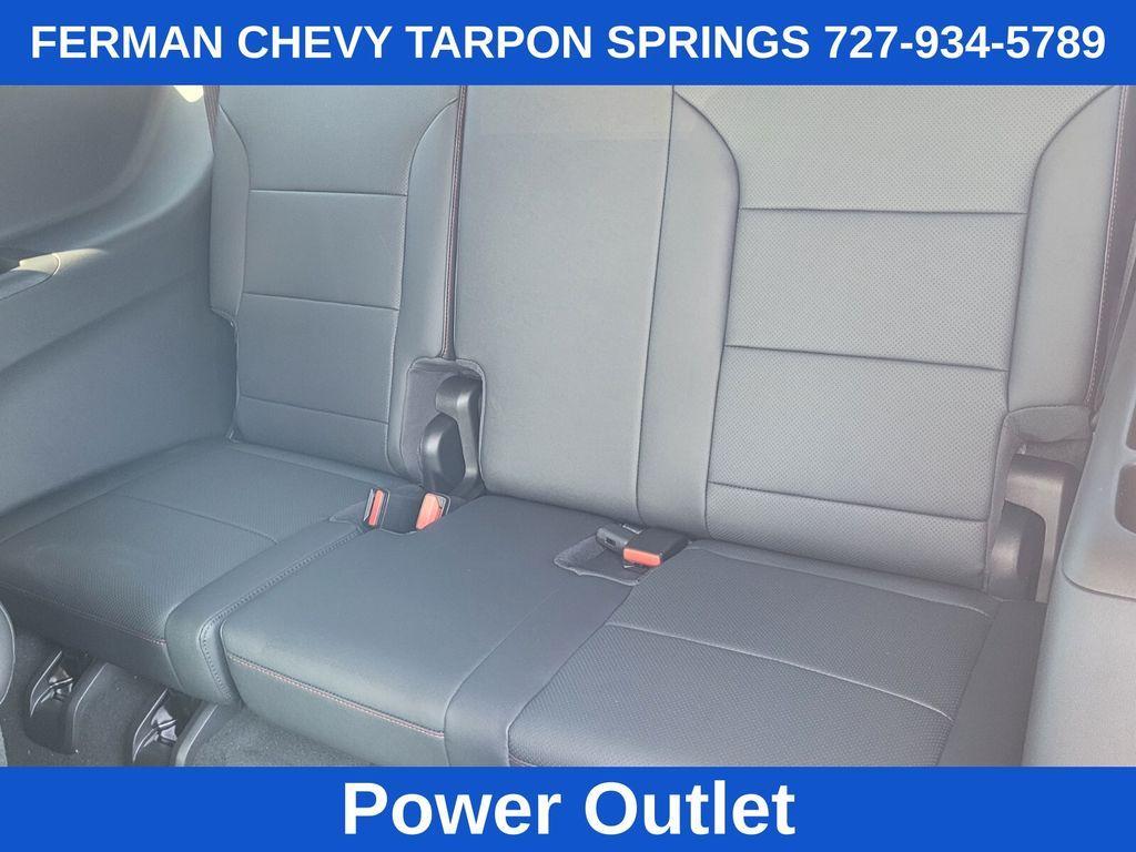 new 2025 Chevrolet Traverse car, priced at $50,519