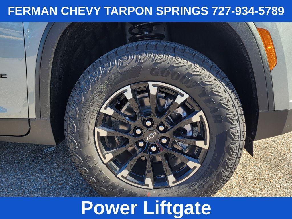 new 2025 Chevrolet Traverse car, priced at $50,519
