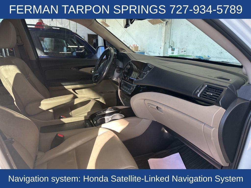 used 2022 Honda Pilot car, priced at $29,999