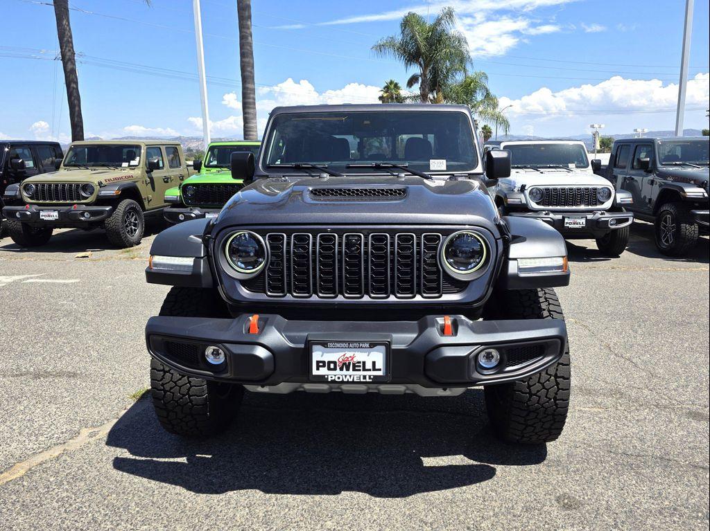 new 2025 Jeep Gladiator car, priced at $51,900