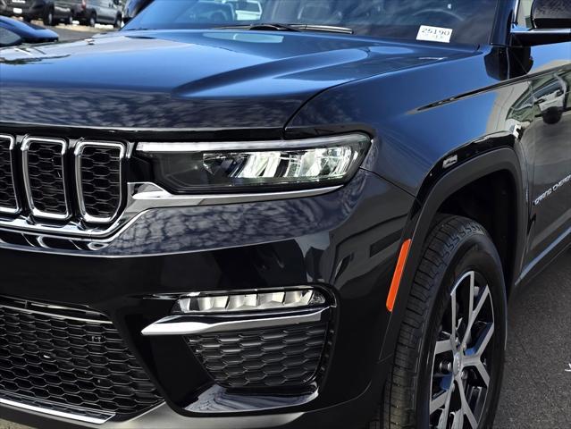 new 2025 Jeep Grand Cherokee car, priced at $44,900