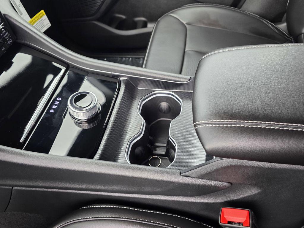 new 2025 Jeep Grand Cherokee car, priced at $45,900