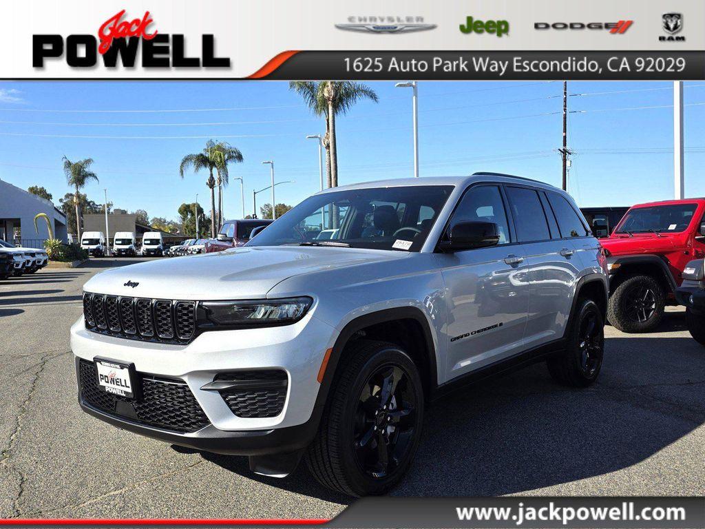 new 2025 Jeep Grand Cherokee car, priced at $38,900