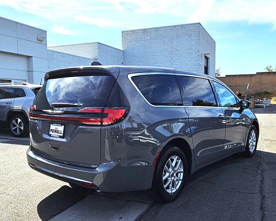 new 2025 Chrysler Pacifica car, priced at $39,900