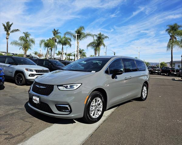 new 2025 Chrysler Pacifica car, priced at $41,900