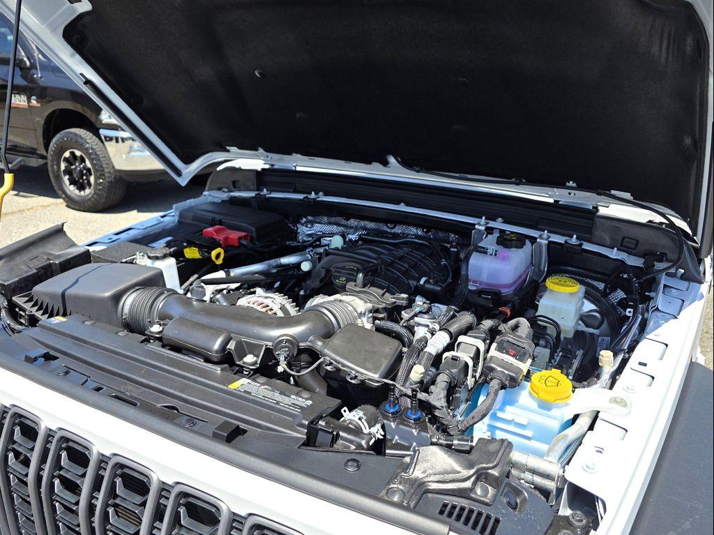 new 2025 Jeep Wrangler car, priced at $42,085