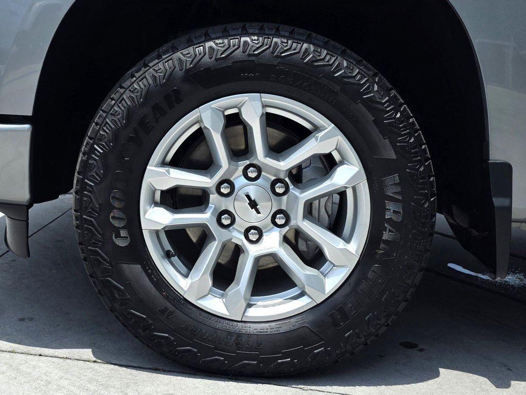 used 2024 Chevrolet Silverado 1500 car, priced at $48,900