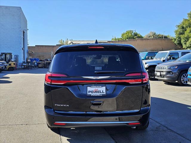 new 2025 Chrysler Pacifica car, priced at $43,900