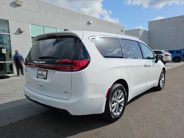 new 2024 Chrysler Pacifica car, priced at $46,595