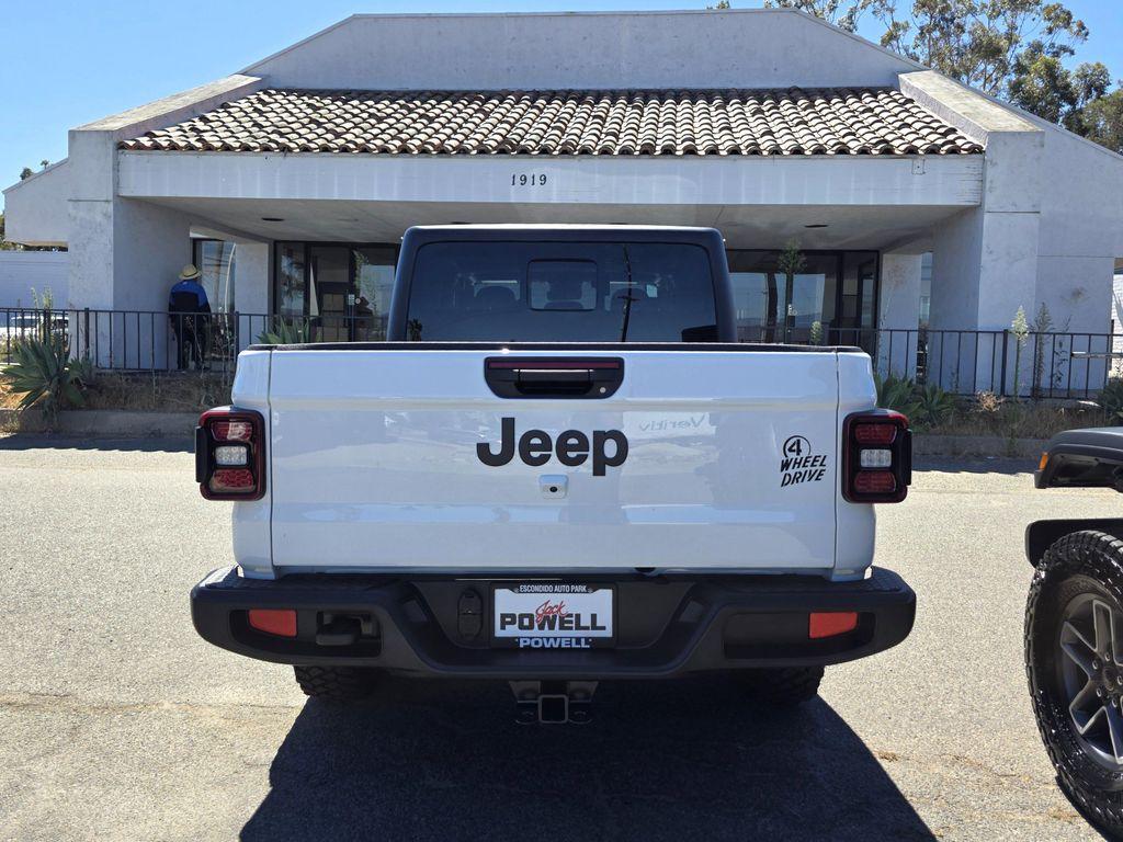 new 2025 Jeep Gladiator car, priced at $46,900