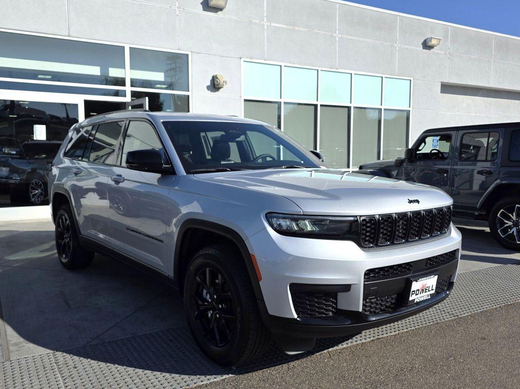 used 2024 Jeep Grand Cherokee L car, priced at $33,900
