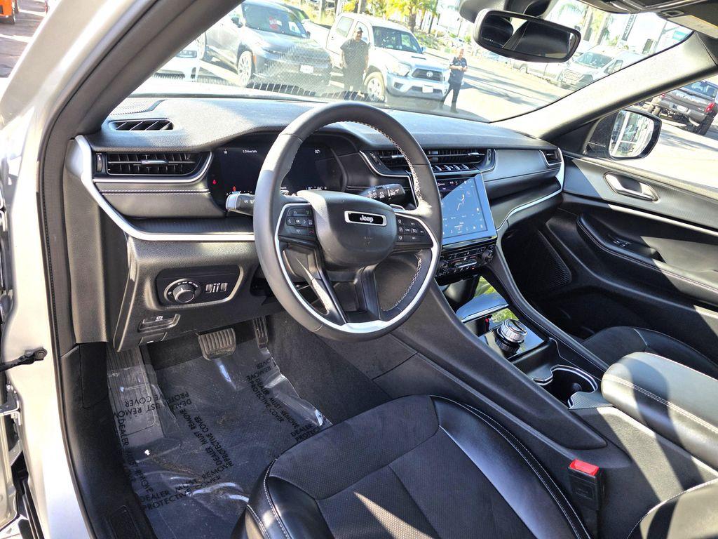 used 2024 Jeep Grand Cherokee L car, priced at $33,900